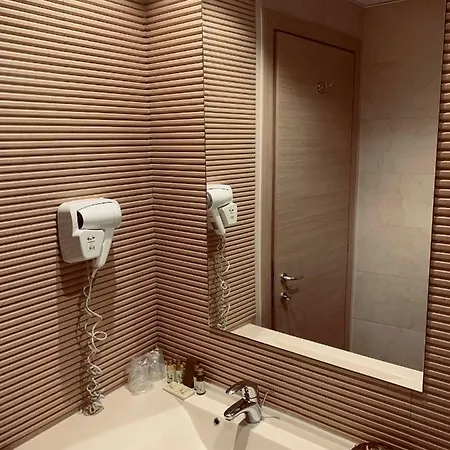 Rin Hotel 4*