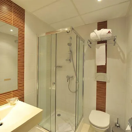 Rin Hotel 4*